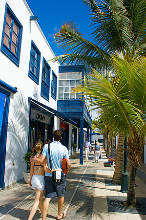 De compras en Puerto Calero