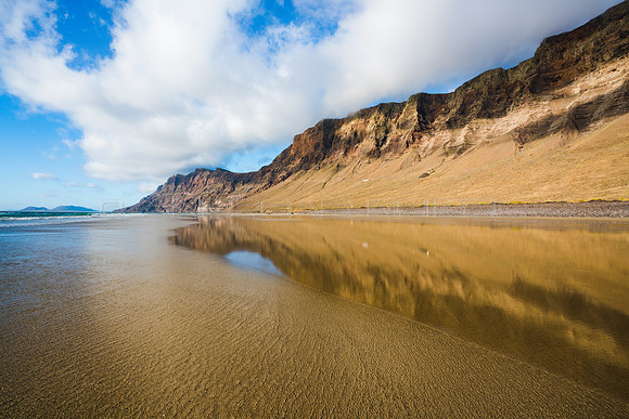 Texturas del Agua y Risco - Playa de Famara, Lanzarote