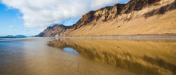 Texturas del Agua y Risco - Playa de Famara, Lanzarote