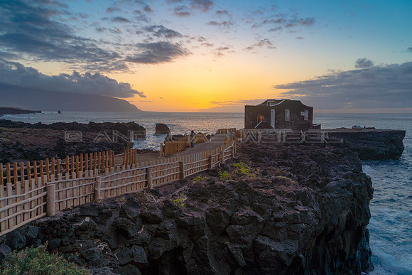 Camino al hotel más pequeño del mundo: Puntagrande, El Hierro.
