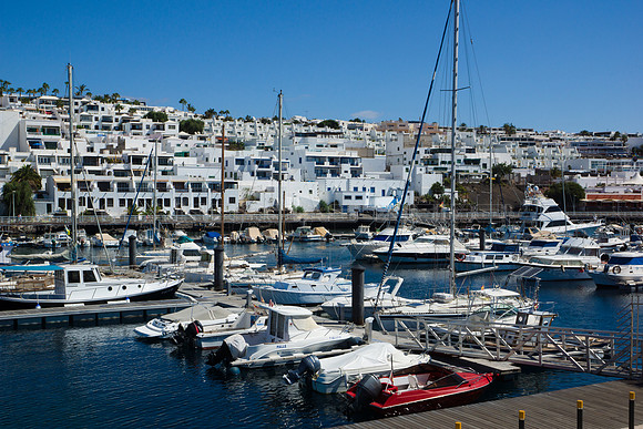 Puerto de La Tiñosa - Puerto del Carmen, Tías.