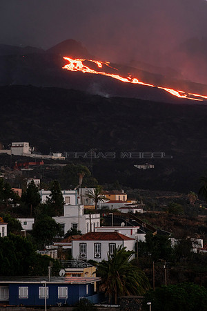 La amenaza - Colada de lava vista desde Tajuya, El Paso.