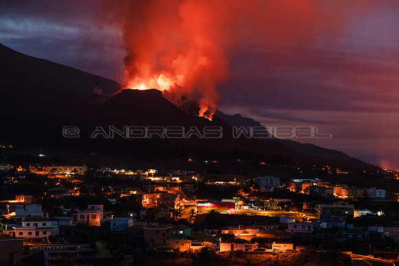 Amancecer en el Paso - Erupción de Cumbre Vieja en La Palma.