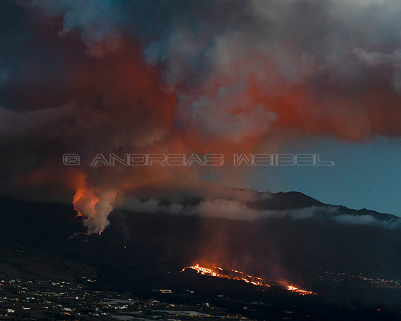 Nube de color - Erupción Cumbre Vieja, La Palma.