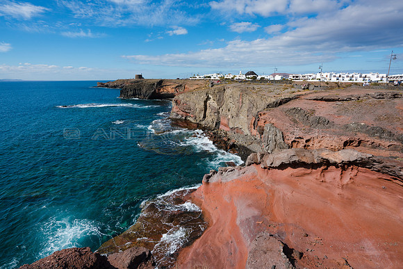 Costa colorada en Las Coloradas - Playa Blanca, Yaiza.