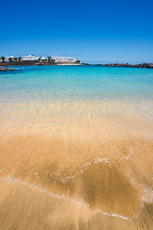 Colores caribeños en la Playa de El Jablillo - Costa Teguise.