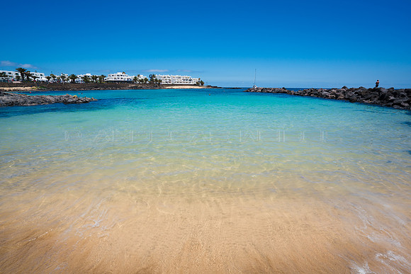 Entrando al agua - Playa del Jablillo, Costa Teguise.