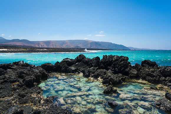 Charco entre lava - Caleta del Mero, Costa de Órzola.