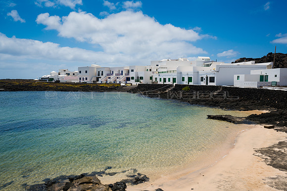 Playa del pueblo en Órzola - Haria.