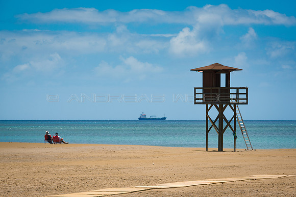 "Watching the ships go by" - Playa Honda, San Bartolomé