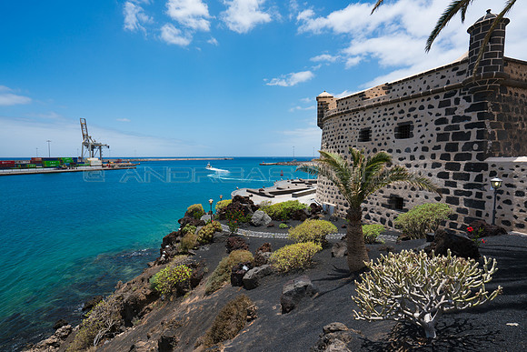 Vistas al puerto desde el Castillo de San José - Puerto de Los
