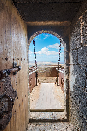 Puerta con vistas - Castillo de Santa Bárbara, Teguise.