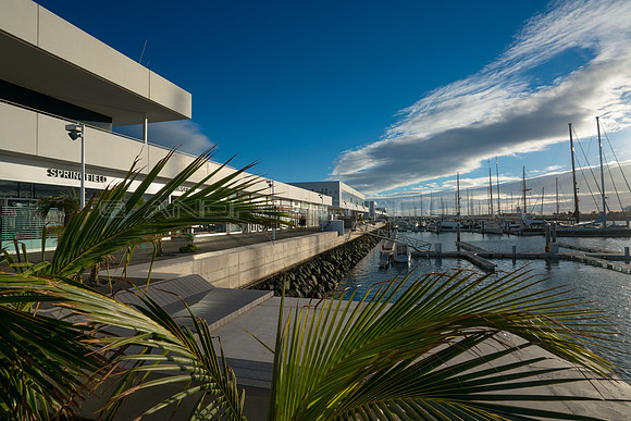 Contraluz en Marina Lanzarote, Arrecife.