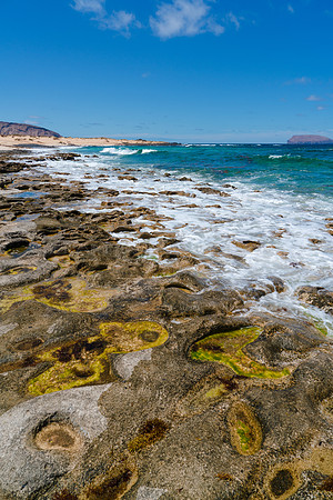 Playa petrificada en La Lambra - Isla de La Graciosa.