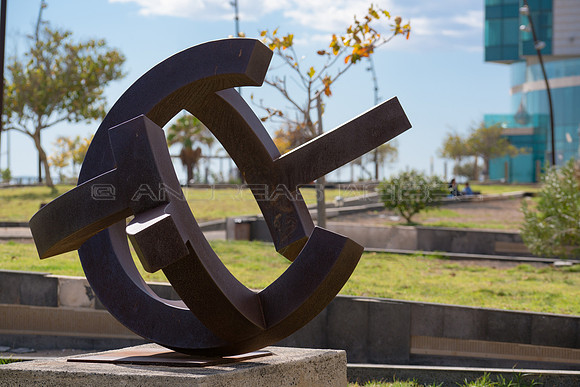 Escultura en el Parque Islas Canarias - Arrecife.