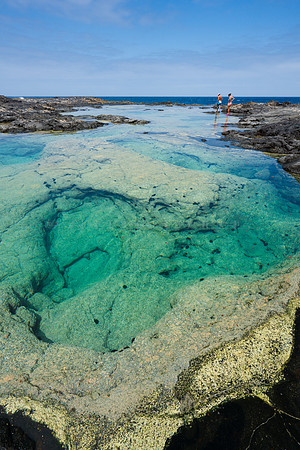 Exploradando piscinas - Los Charcones, Playa Blanca.