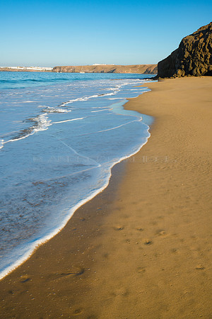 Costa de Papagayo por la mañana - Playa Blanca, Yaiza.