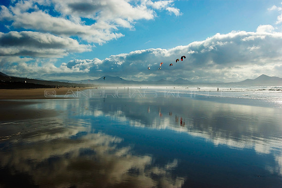 Reflejos en la Playa de Famara - Lanzarote, Islas Canarias