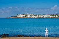 Pescando turismo en la Playa de Los Pocillos - Puerto del Carmen