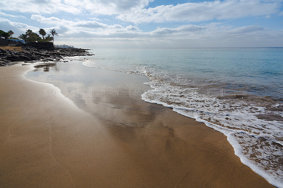 La playa por la mañana - Playa Grande, Puerto del Carmen.