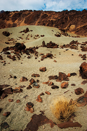 Paisaje volcánico al pie del Teide - Tenerife, Islas Canarias