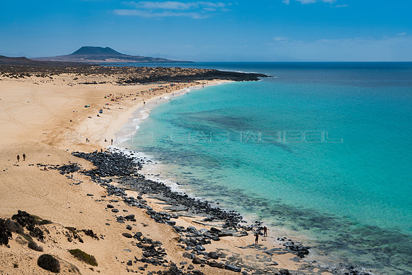 Vista a la Playa de Las Conchas - Isla de La Graciosa, Canarias