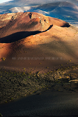 Contrastes de luz y colores en el Monte Los Rodeos - Timanfaya, Lanzarote