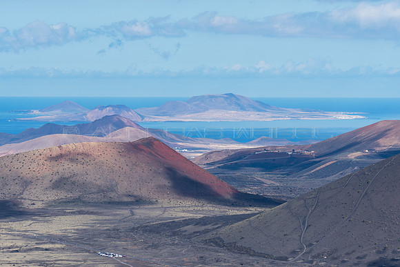 Vista al Norte (con La Graciosa al fondo) - desde la cima del Gu
