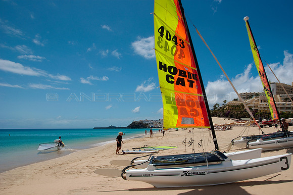 Deportes aquáticos en la playa de Jandía - Morrojable, Fuerteventura