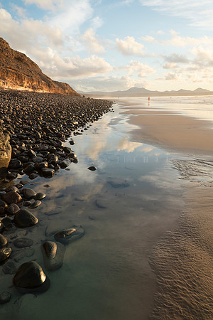 Callaos, agua y arena - Playa de Famara, Teguise.