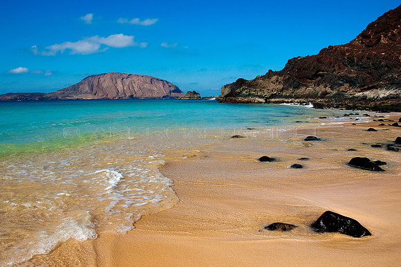 Contrastes de colores, Playa de La Concha, La Graciosa