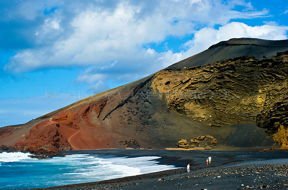 Playa negra en El Golfo