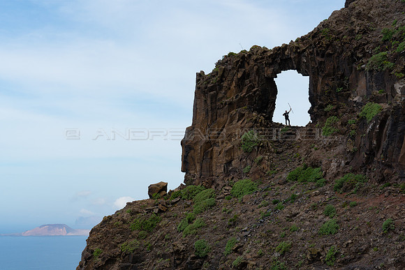 En el arco - Risco de Famara, Lanzarote